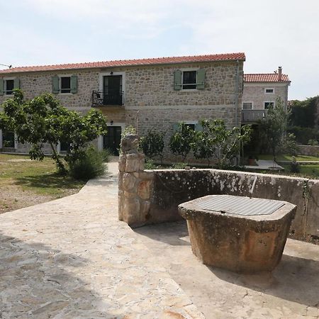 Apartments Tarragon Ugrinici Εξωτερικό φωτογραφία