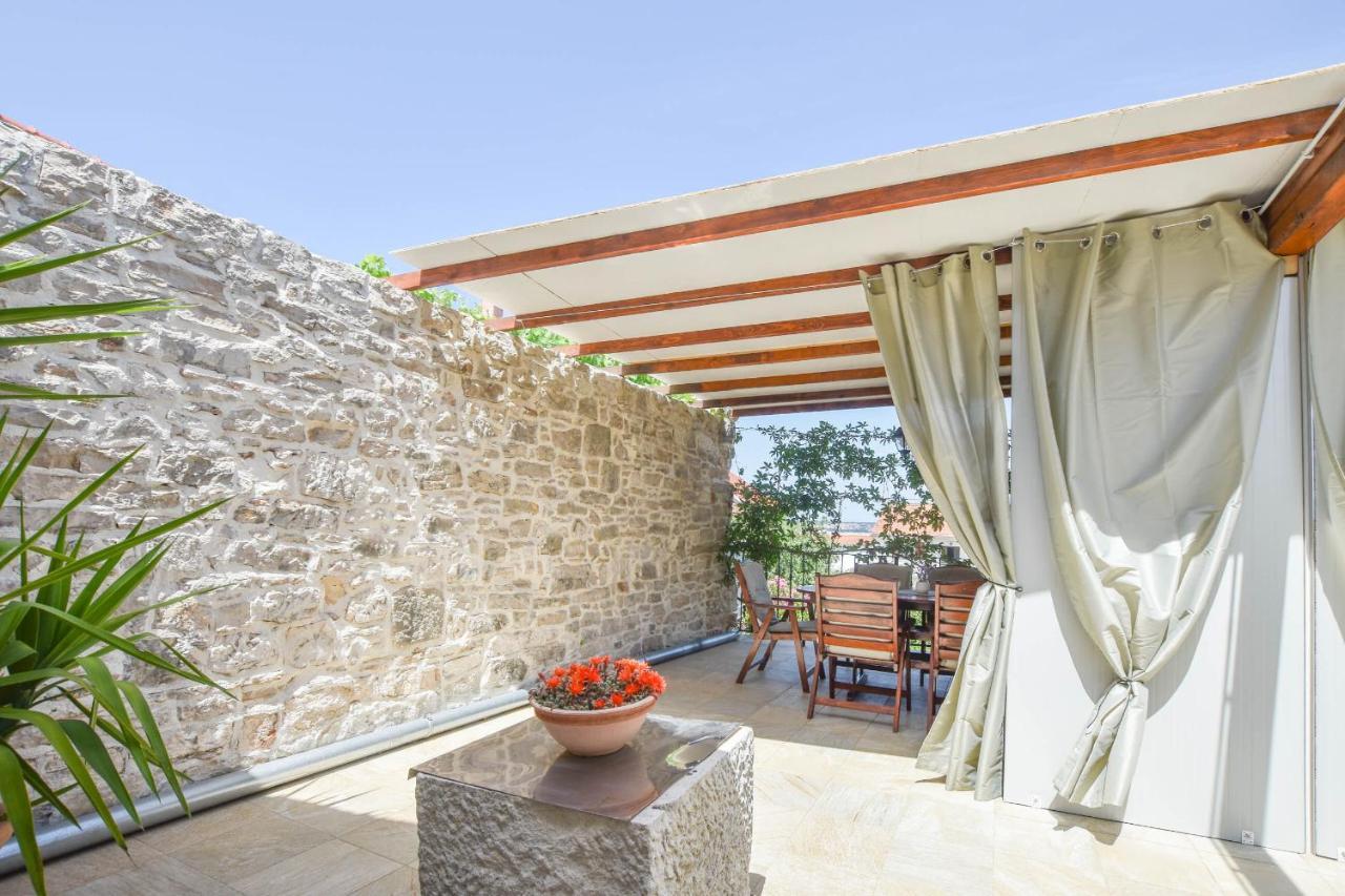 Apartments Tarragon Ugrinici Εξωτερικό φωτογραφία