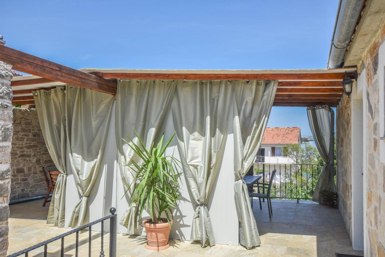 Apartments Tarragon Ugrinici Εξωτερικό φωτογραφία