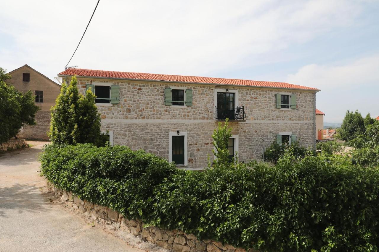 Apartments Tarragon Ugrinici Εξωτερικό φωτογραφία